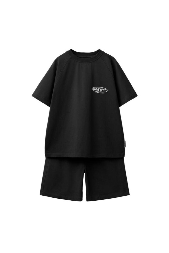Фото - Комплект футболка + шортики чорний однотонний від бренду Zara